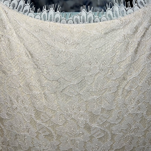 🤍🤍DVF🤍🤍PRISTINE cream lace Zarita classic mini dress. Size 12 worn once! - Picture 9 of 9